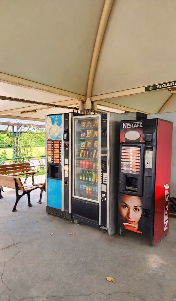 Nescafe ve Atıştırmalık Otomatları